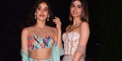 Jhanvi Kapoor Outfits